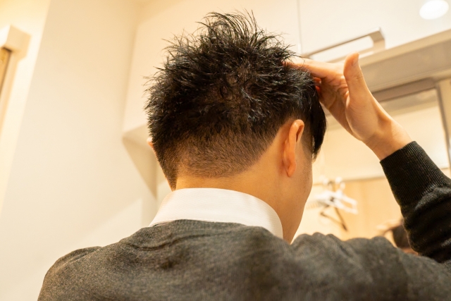髪質を気にする男性